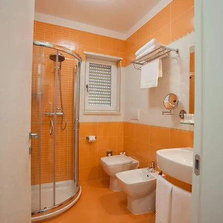 La Casa Del Turista לינה וארוחת בוקר