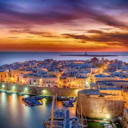 La Casa Del Turista 3*